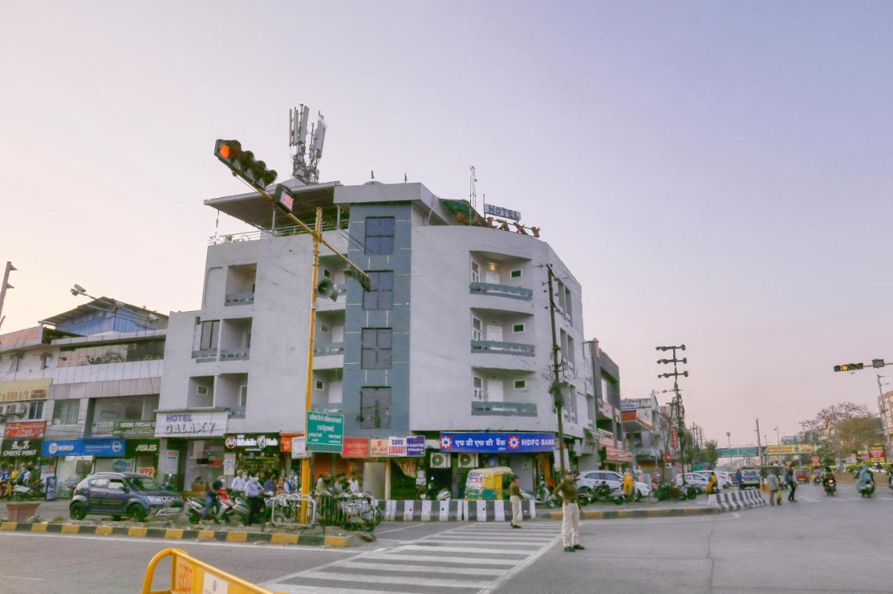 Hotel Galaxy Indore Buitenkant foto