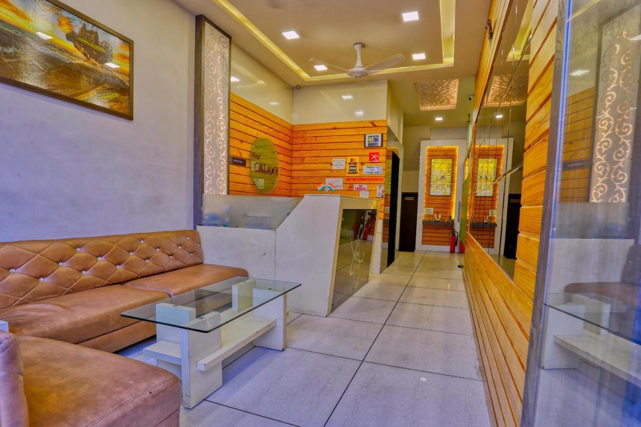 Hotel Galaxy Indore Buitenkant foto