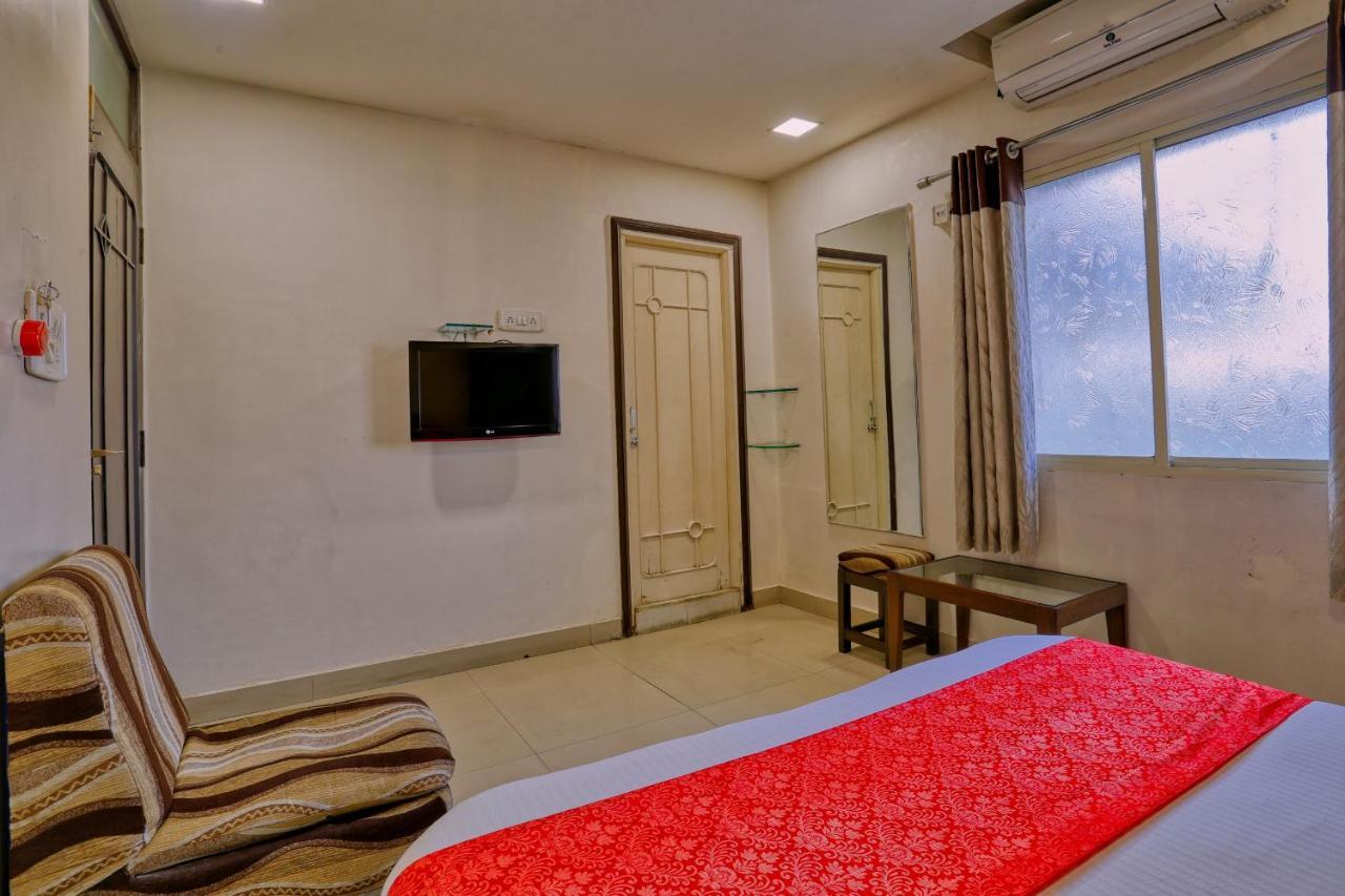 Hotel Galaxy Indore Buitenkant foto